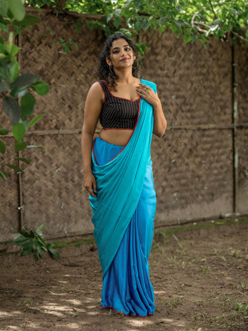 Mizhi Saree