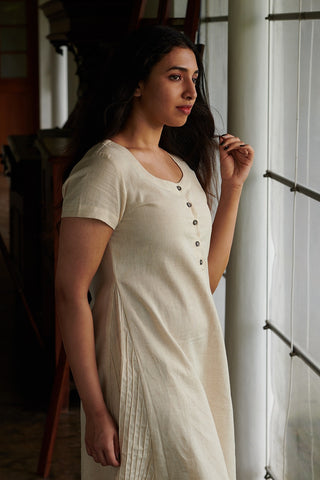 Kora Pintuck Kurta